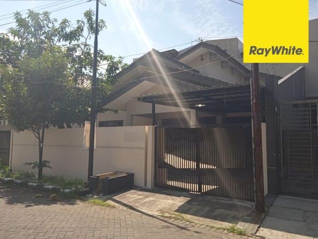 Disewakan Rumah 1,5 Lantai Lokasi Di Darmo Permai Timur Surabaya
