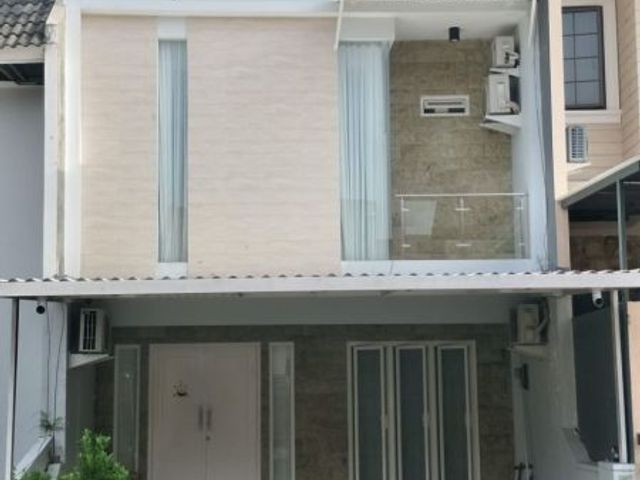 Di jual rumah murah citraland gwalk surabaya