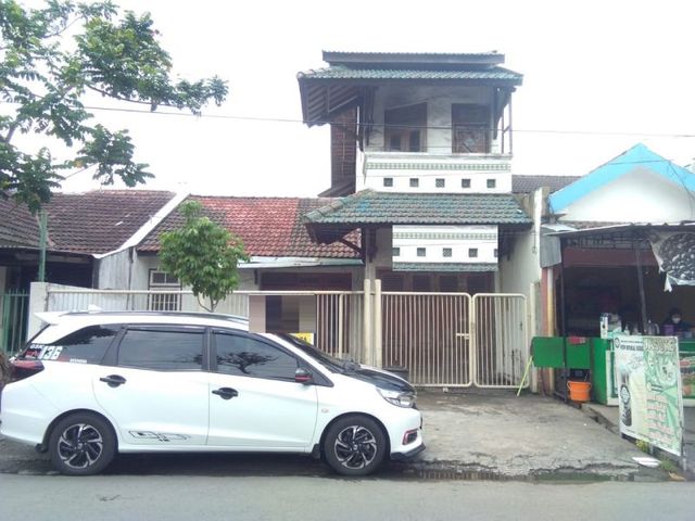 Rumah disewakan Manukan tengah surabaya