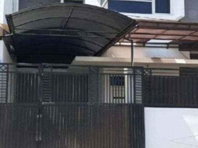 Rumah LEBAK INDAH TOWN HOUSE Minimalis, Siap Huni