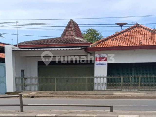 Rumah Daerah Tanjung Dekat Pasar