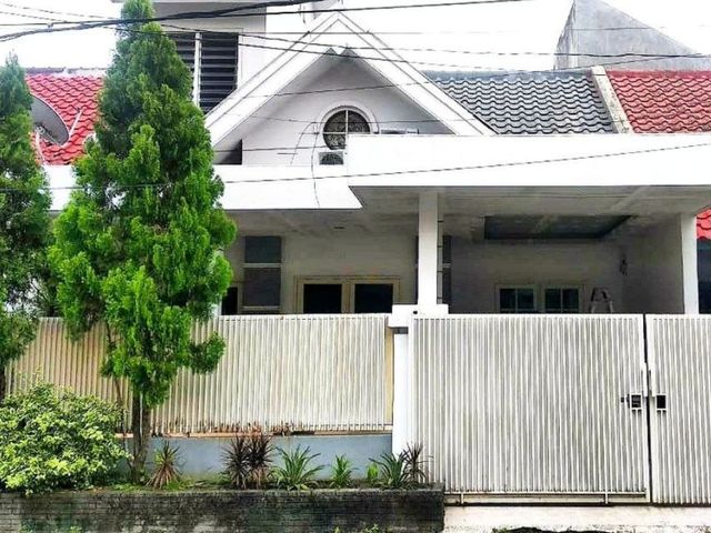 Rumah Full Furnised dan Terawat di Pondok Mutiara Sidoarjo