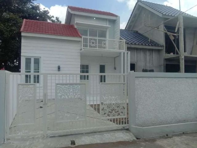 Dijual Rumah Pesan Bangun Desain Modern Lokasi Tengah Kota Kudus