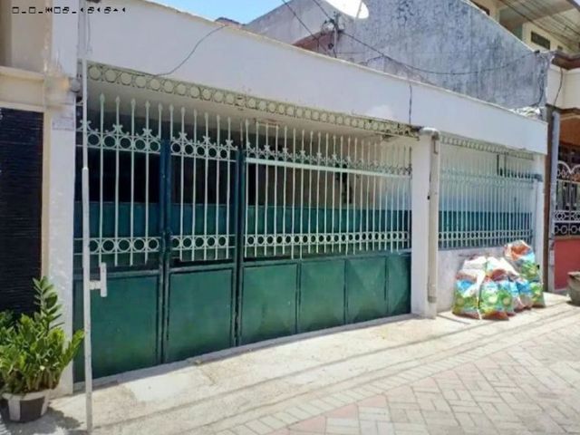 Rumah di Sidoyoso 2 lantai (lantai 2 buat jemuran)