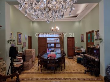 Rumah dijual di Jakarta Pusat - Taman