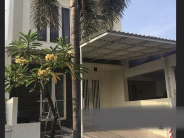 Rumah siap huni di taman mutiara pakuwon city sby