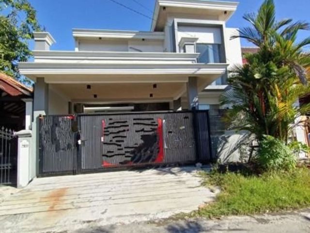 Rumah di Rungkut Asri, Row jalan 2.5 mbl, Hadap Utara