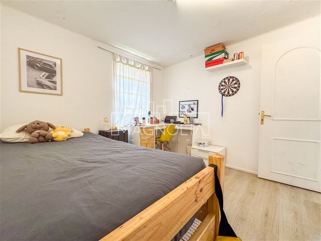 place photo 46