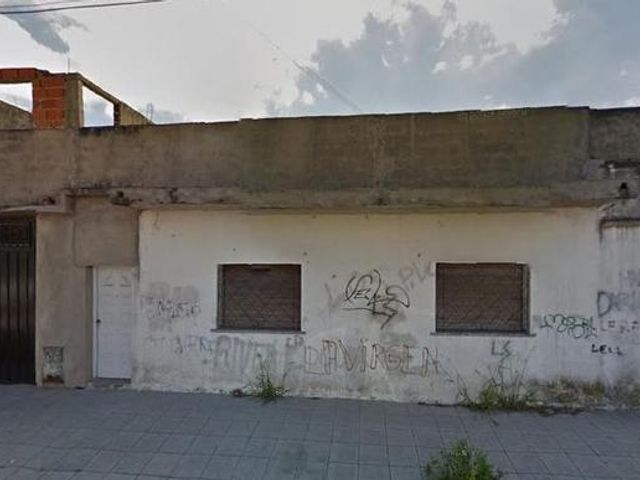 Casa apta 2 familias - 5 amb - Venta - Lanus Oeste