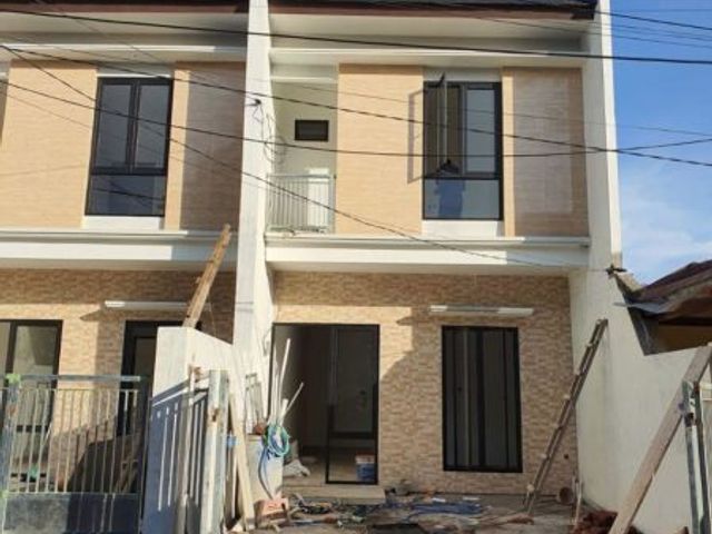 RUMAH BARU GRESS NIRWANA EKSEKUTIF MERR, Hadap utara