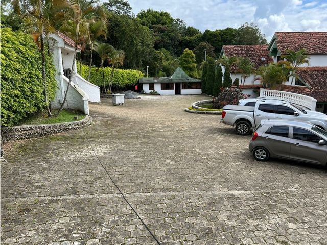 place photo 64