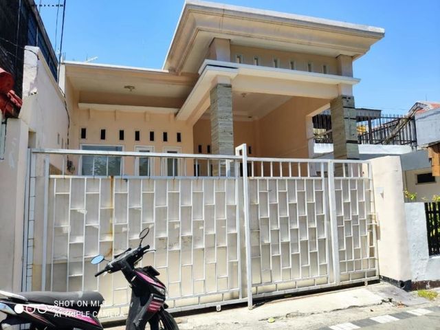 RUMAH MOJOKLANGGRU LOR Hadap utara