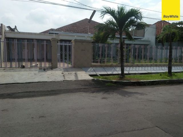 Disewa Rumah di Jl MH Thamrin, Surabaya