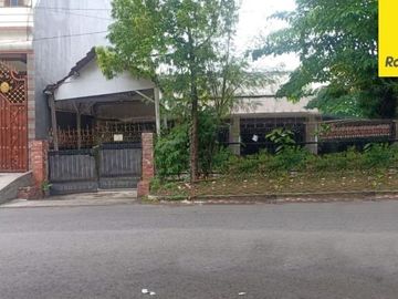Rumah Hitung Tanah Dijual di Jln Johor, Perak, Surabaya
