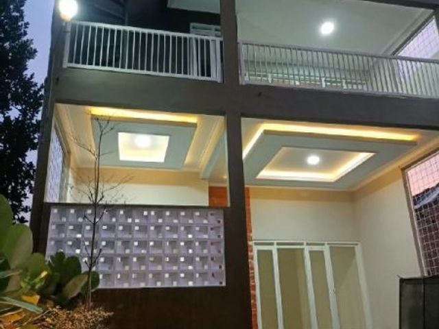 MODERN DAU SUMBERSEKAR 3 LANTAI ROOF TOP READY STOK 700 JUTAAN