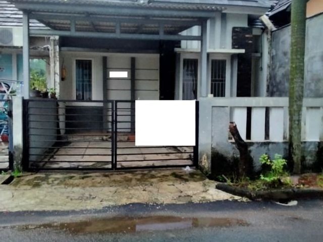Dijual/Disewakan Rumah Serpong Park Blok F Tangerang Selatan Lokasi Strategis