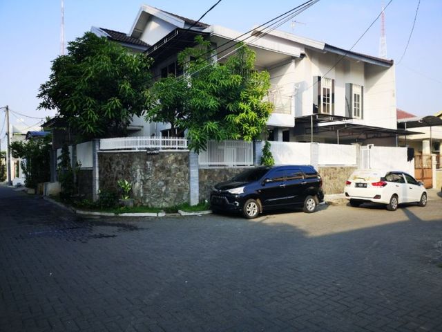 Dijual Rumah Simpang Darmo Permai Selatan Siap Huni