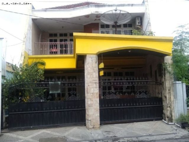RUMAH, Jl.Dukuh Menanggal, Cocok Buat Usaha, Strategis