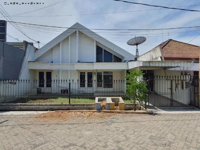 Rumah STRATEGIS Manyar Kertoadi
