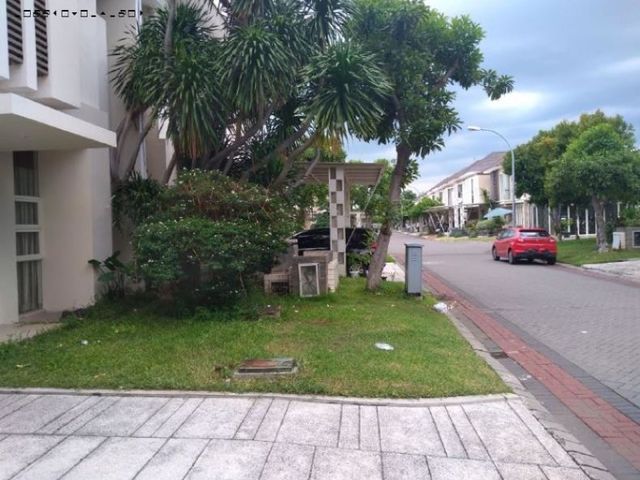 Rumah East Coast Park Siap Huni
