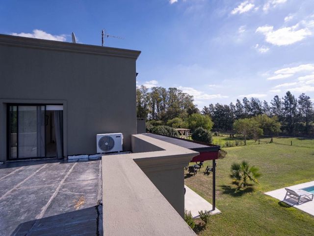place photo 56