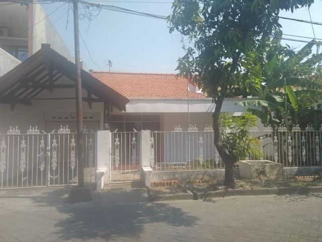 LEBAR dan APIK rumah sidosermo dekat raya jemursari