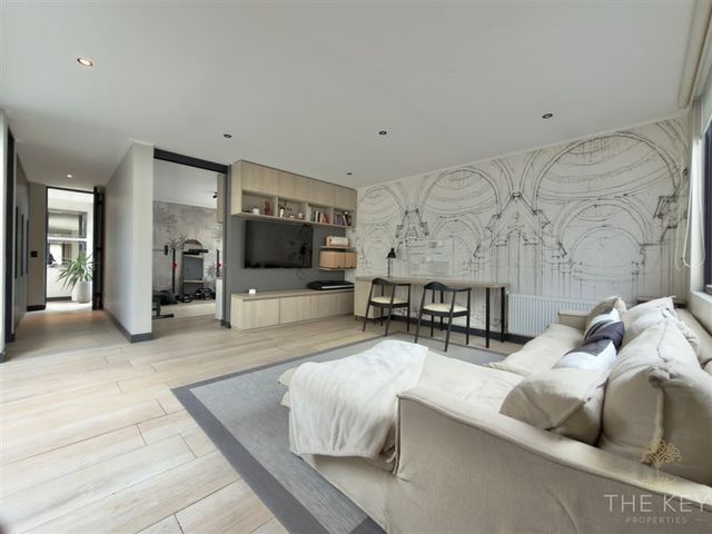 place photo 49
