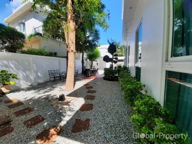 place photo 33