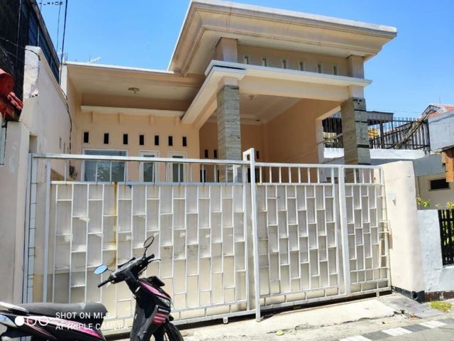 RUMAH MOJOKLANGGRU LOR Hadap utara