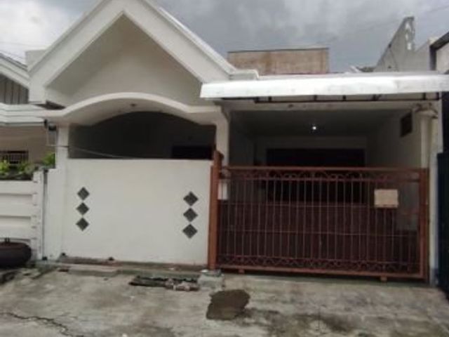 Rumah siap huni Di babatan pantai Hadap selatan Ada gudang kecil iwauf