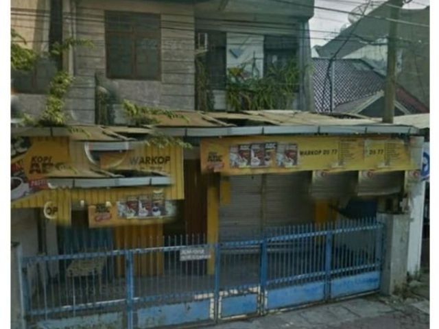 Rumah bratang gede hitung tanah Hadap selatan PLN 12000w