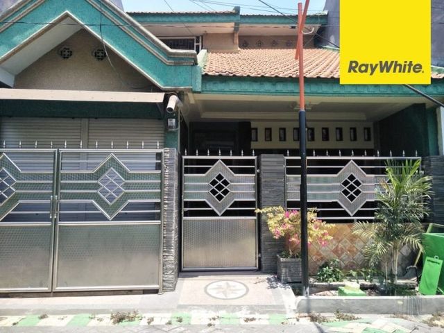 Dijual Rumah di Jalan Simpang Bengawan Solo, Gresik