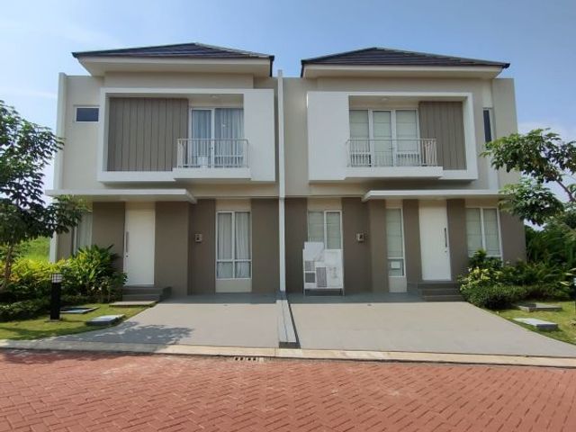 Jual Rumah mewah dua lantai