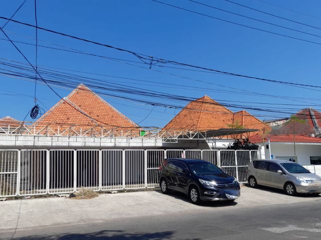 Rumah Usaha Disewakan Jl. Florest Surabaya KT