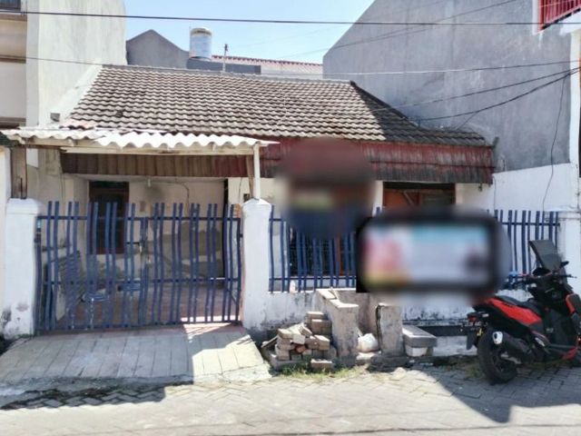 Rumah Sutorejo
