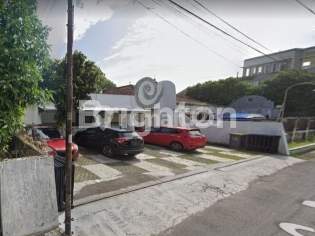 RUMAH LAMA HITUNG TANAH DEPAN NATASHA UGM JALAN KALIURANG DAERAH ISTIMEWA YOGYAKARTA