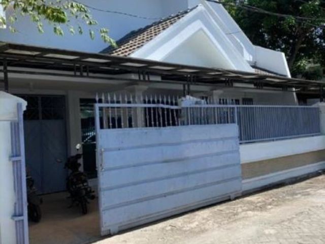 Rumah 1.5 lantai di Lebak Timur