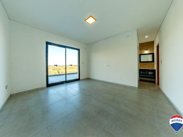 place photo 54