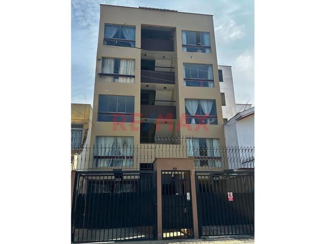 Venta De Departamento A 2 Minutos De Pucp En Cercado De Lima