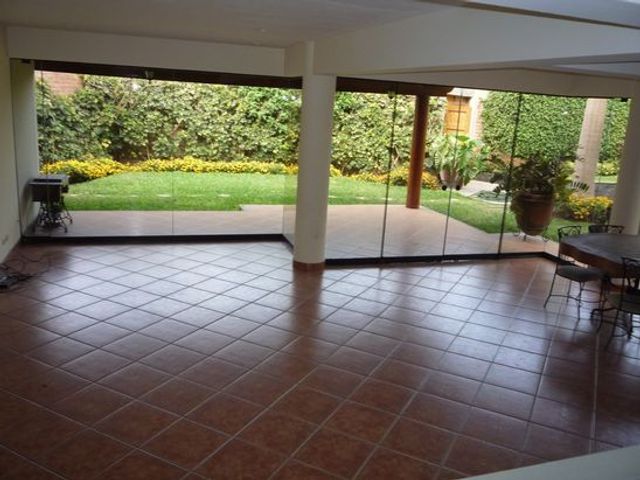 CASA EN LA MOLINA