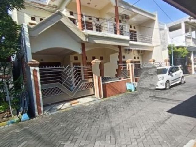 Rumah 2lt dekat pusat kota di Gubeng Kertajaya , Furnish