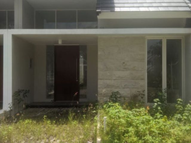 Rumah Disewakan North West Park Surabaya Siap Huni KT
