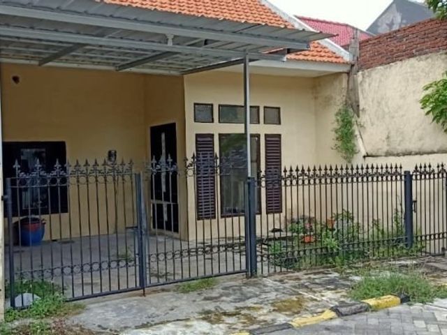 Rumah Sukolilo Park Regency dekat Merr, Araya Surabaya timur