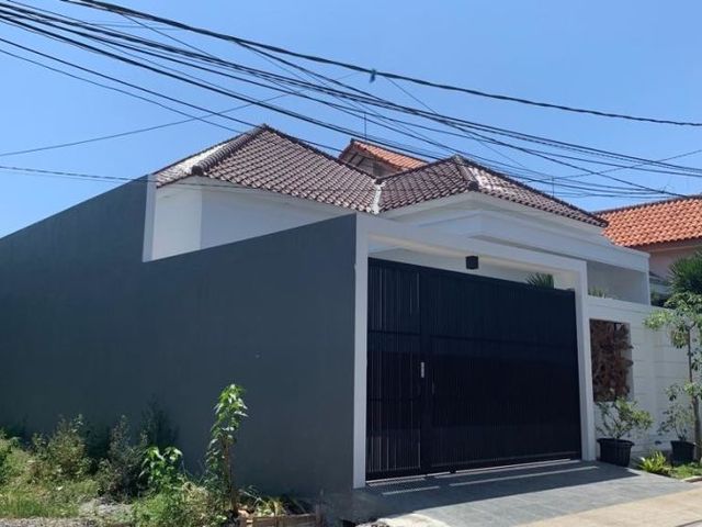 Di jual RUMAH MEWAH CIAMIK siap Huni* Jl. Sidosermo PDK