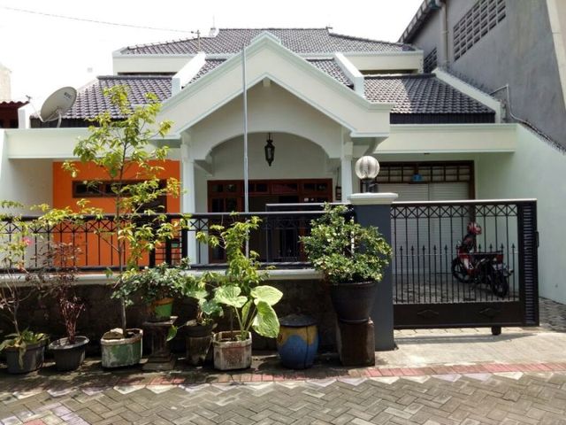 Rumah Kebonsari Gayungan Surabaya