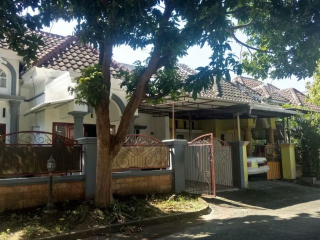 Rumah Dijual Puri Safira Celosia Menganti Gresik KT
