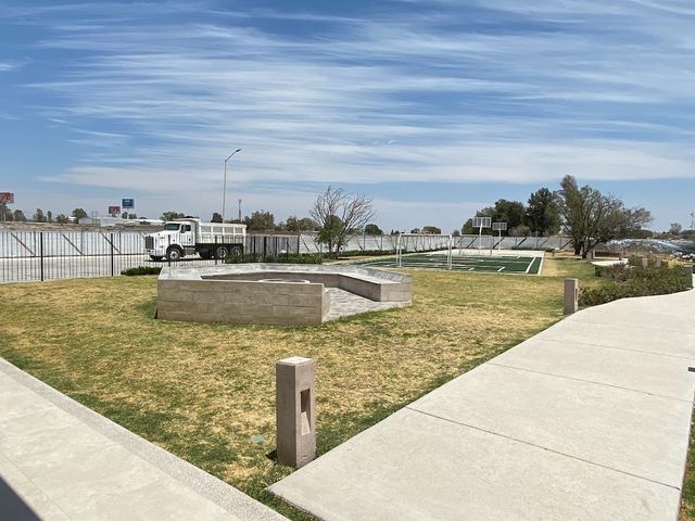 place photo 24