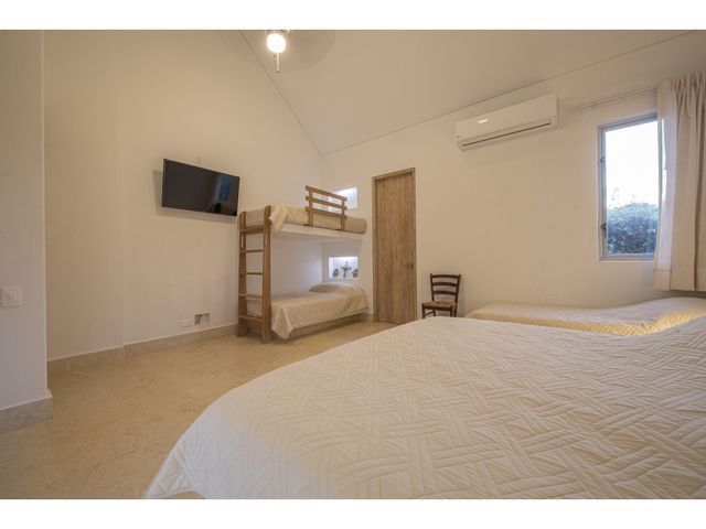place photo 64