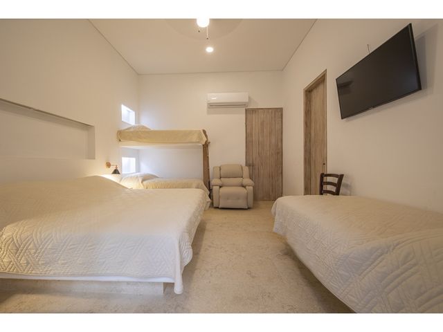 place photo 60