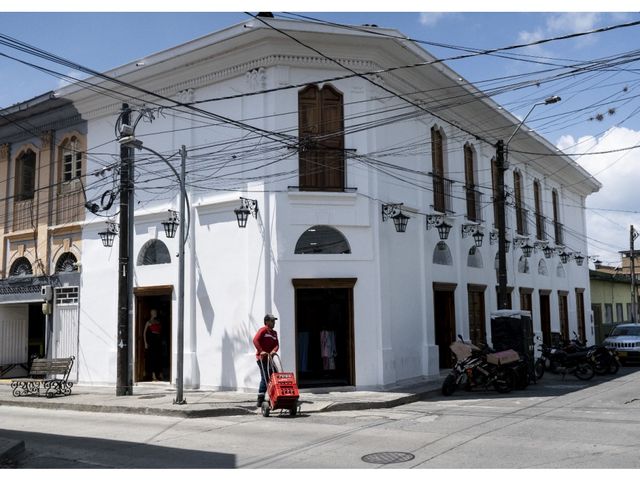 place photo 18
